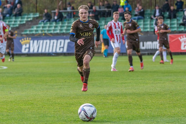 阿莱的双响 阿莱的双响