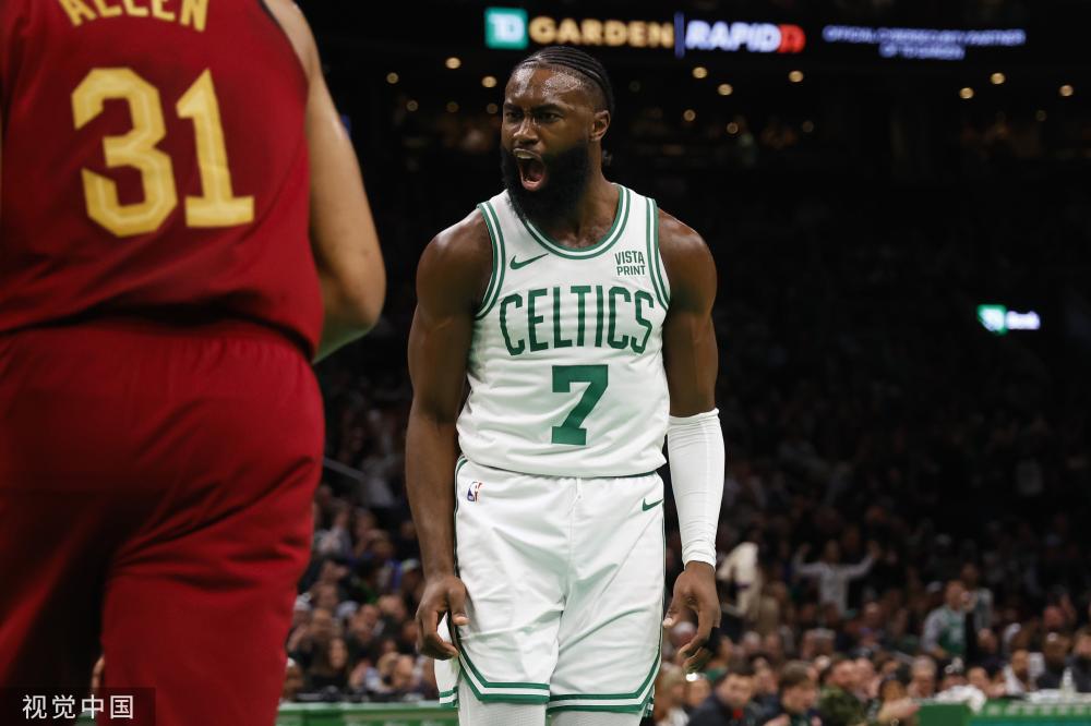 队中场的多 队中场的多