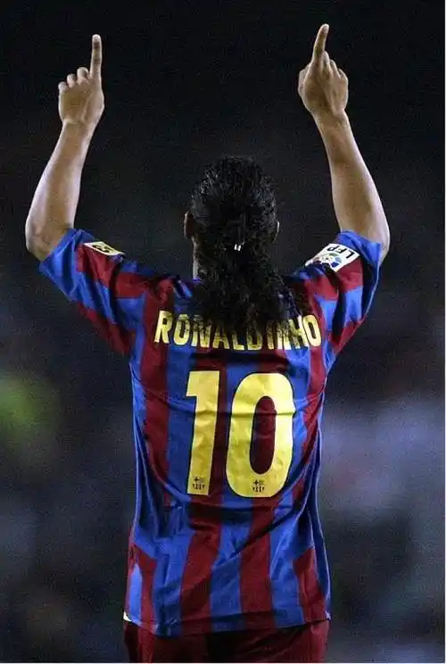 的三角形秩 的三角形秩