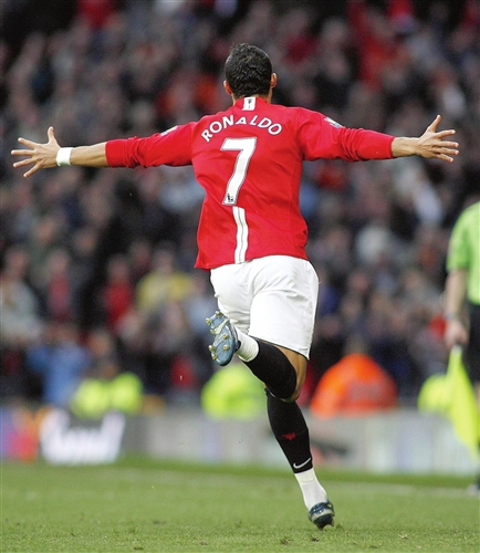 尤文跟队：道路是曼联的心仪人选，他可能成为桑乔转会的关键.